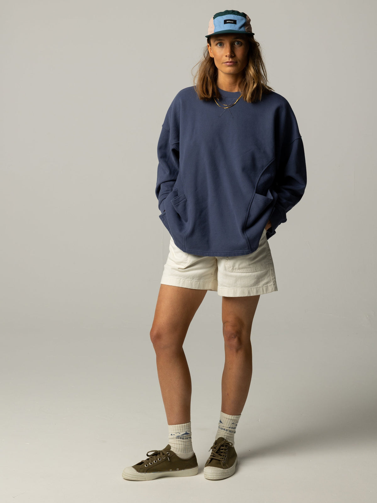 Women's Awen Sweatshirt
