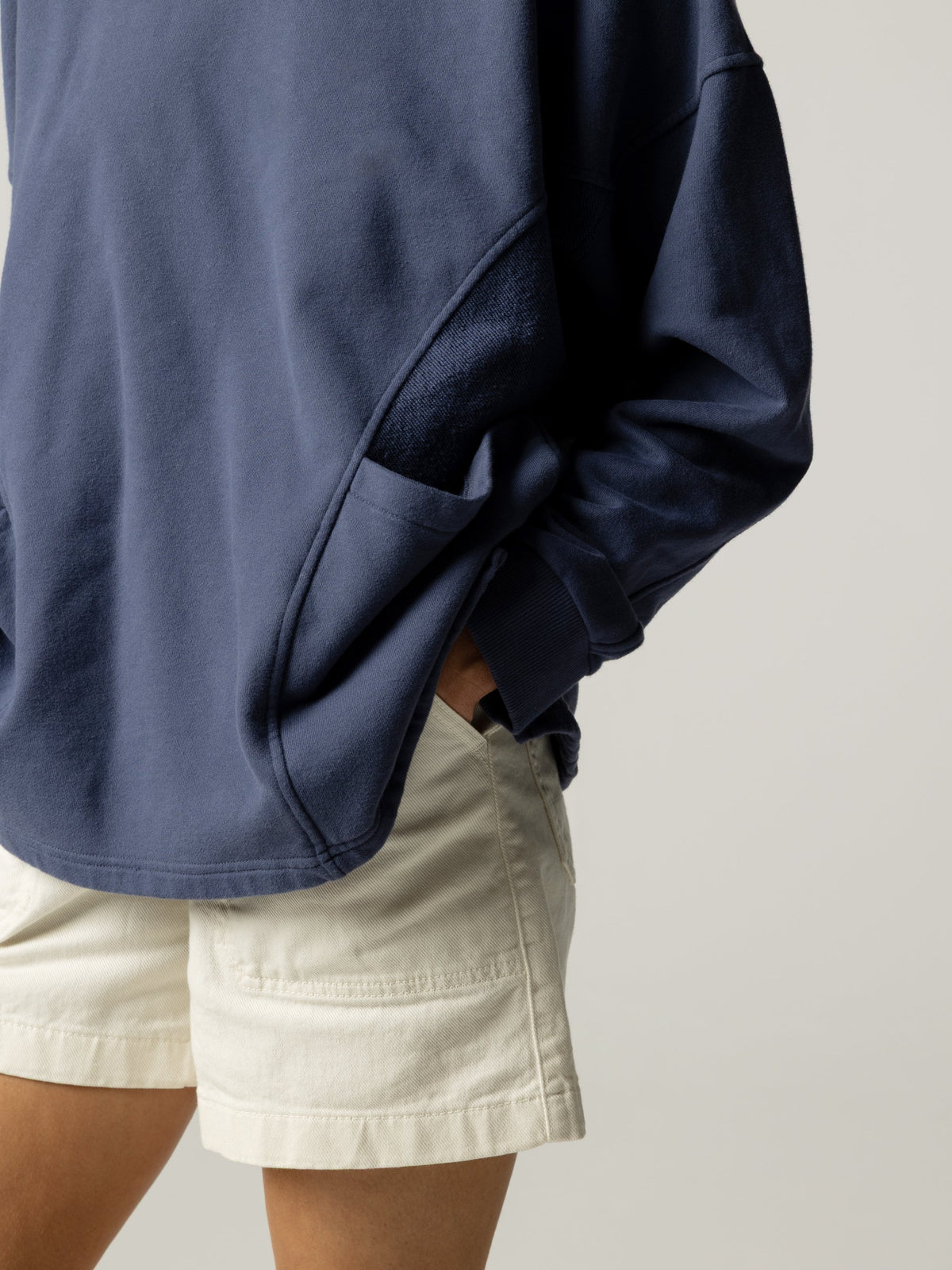 Women's Awen Sweatshirt