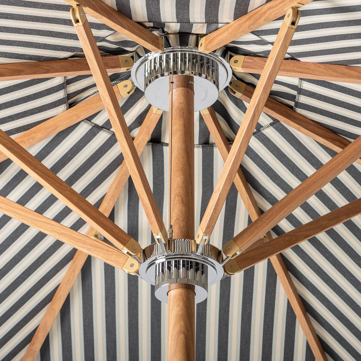 The Resort Market Umbrella x Jenni Kayne