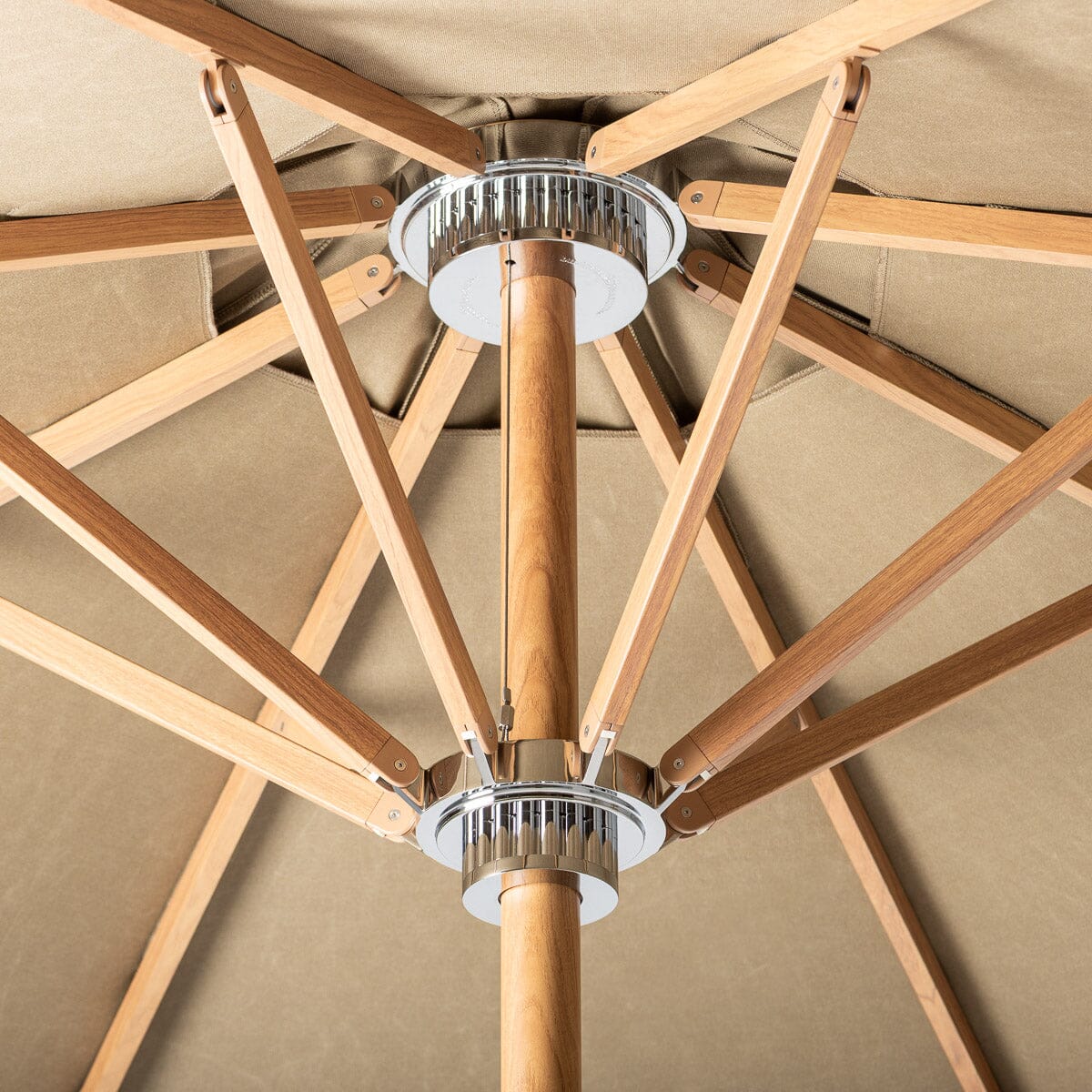 The Resort Market Umbrella x Jenni Kayne
