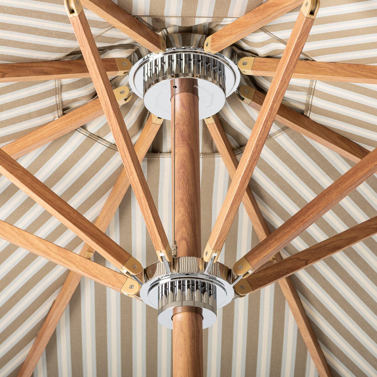 The Resort Market Umbrella x Jenni Kayne