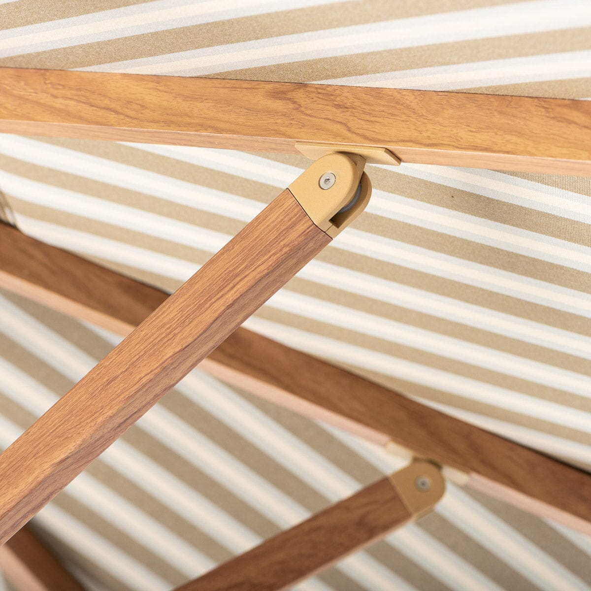 The Resort Market Umbrella x Jenni Kayne
