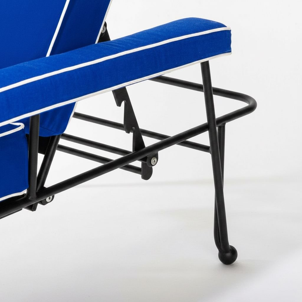 The Waterhouse Sun Lounger