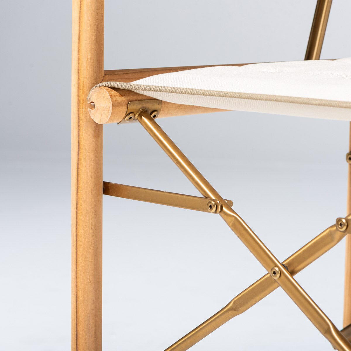 The WES Directors Chair x Jenni Kayne