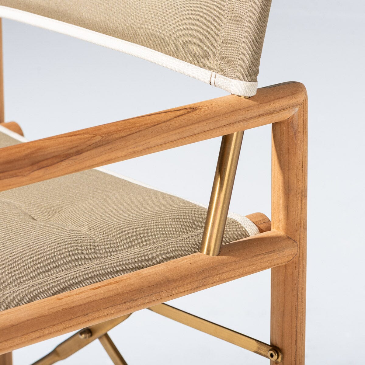 The WES Directors Chair x Jenni Kayne