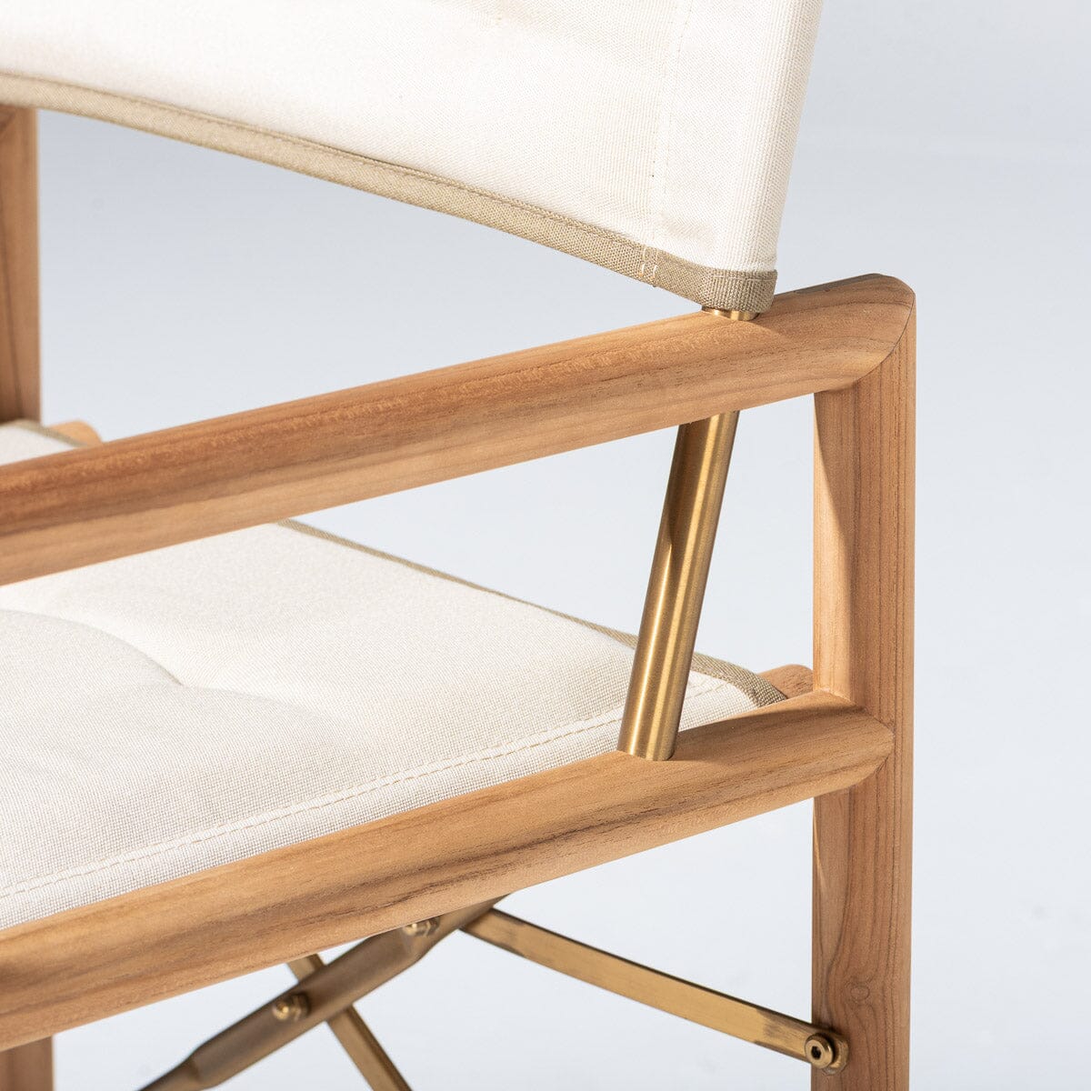 The WES Directors Chair x Jenni Kayne