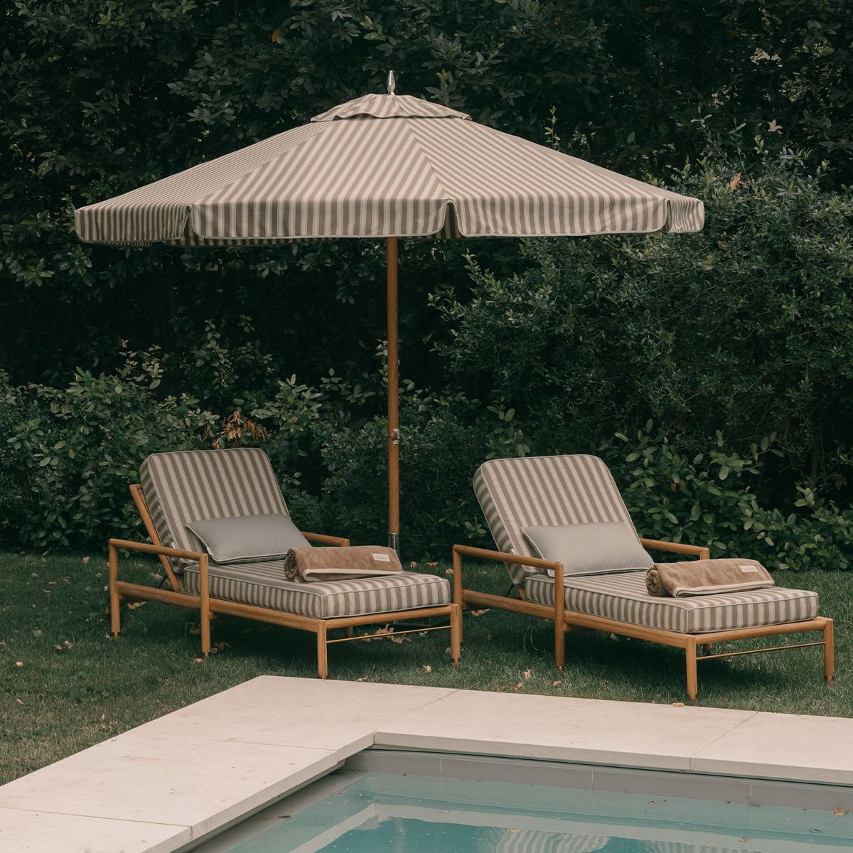 The WES Sun Lounger x Jenni Kayne