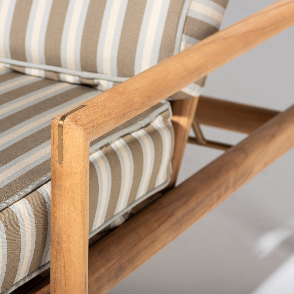 The WES Sun Lounger x Jenni Kayne