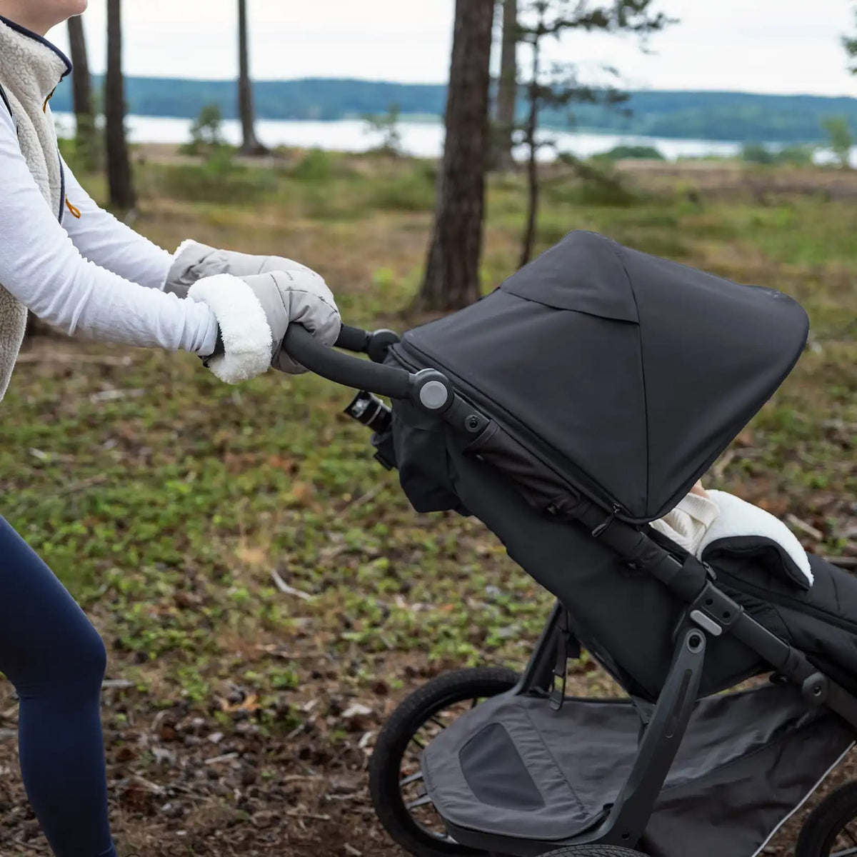 UPPAbaby Cozy Hand Muffs - James (Black)